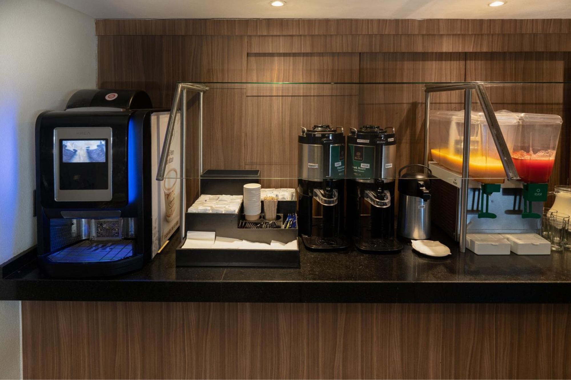 ซิตี้ เอ็กซ์เพรส ซานติอาโก แอโรปูร์โต ชิลี Hotel ภายนอก รูปภาพ