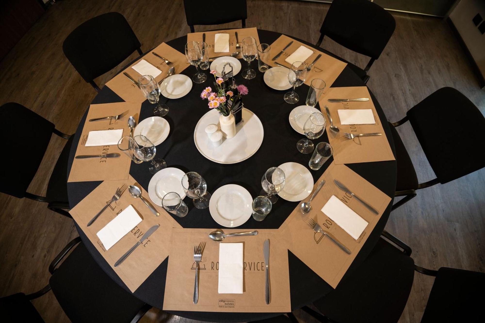 ซิตี้ เอ็กซ์เพรส ซานติอาโก แอโรปูร์โต ชิลี Hotel ภายนอก รูปภาพ