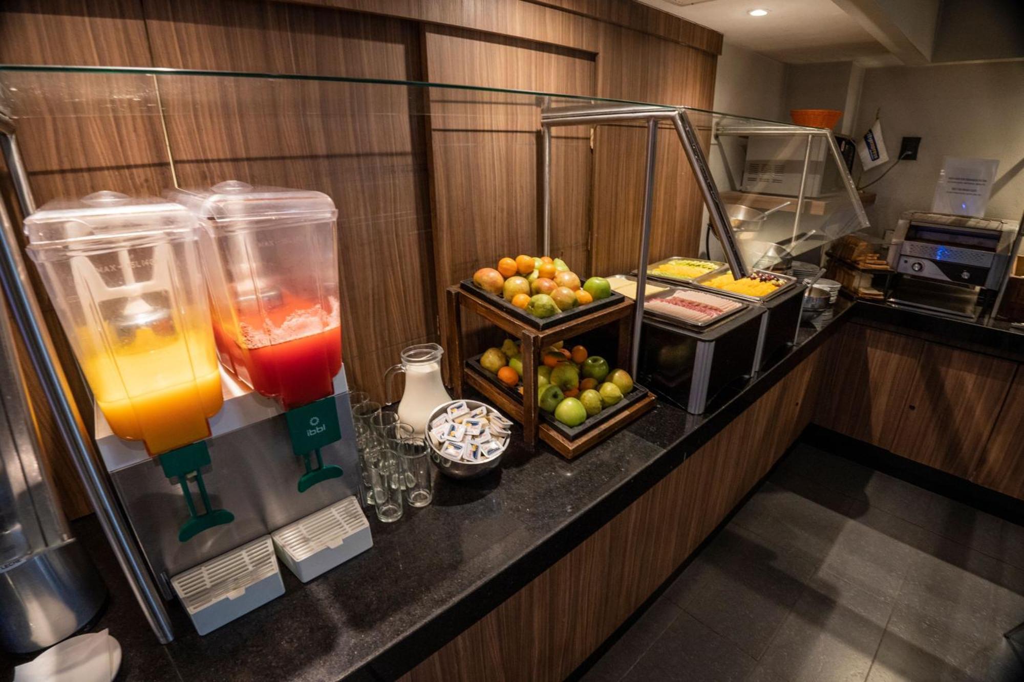ซิตี้ เอ็กซ์เพรส ซานติอาโก แอโรปูร์โต ชิลี Hotel ภายนอก รูปภาพ