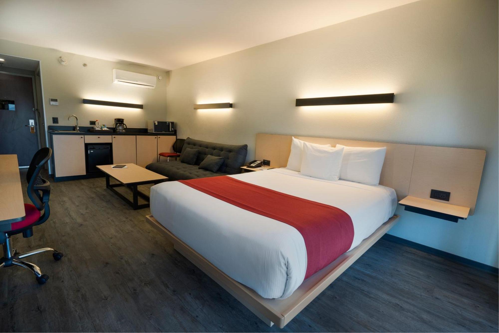 ซิตี้ เอ็กซ์เพรส ซานติอาโก แอโรปูร์โต ชิลี Hotel ภายนอก รูปภาพ