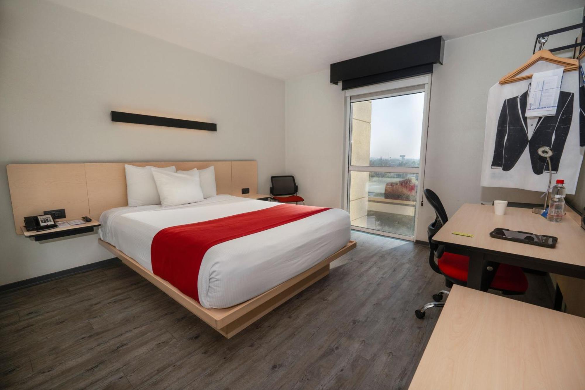 ซิตี้ เอ็กซ์เพรส ซานติอาโก แอโรปูร์โต ชิลี Hotel ภายนอก รูปภาพ