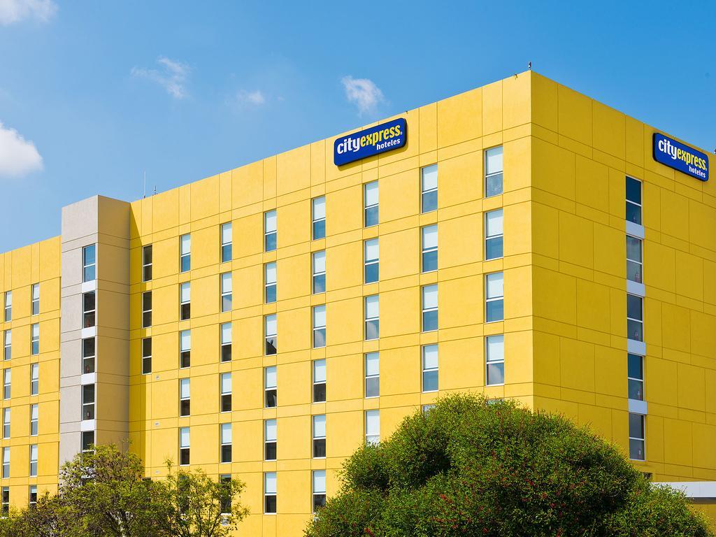 ซิตี้ เอ็กซ์เพรส ซานติอาโก แอโรปูร์โต ชิลี Hotel ภายนอก รูปภาพ