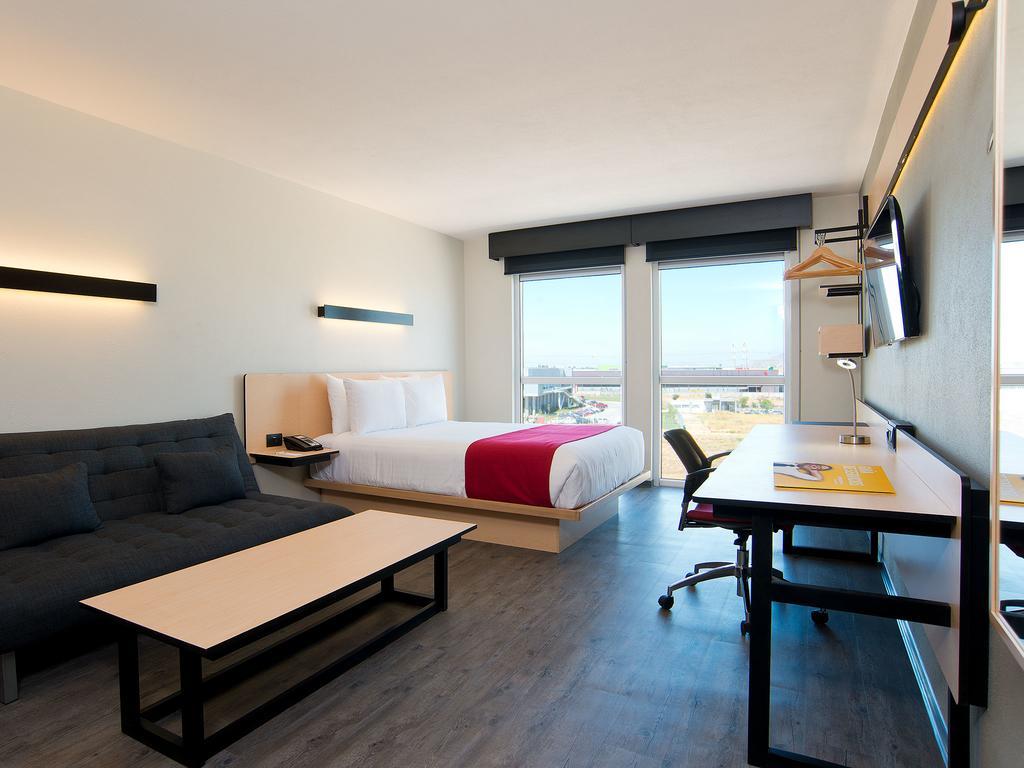ซิตี้ เอ็กซ์เพรส ซานติอาโก แอโรปูร์โต ชิลี Hotel ภายนอก รูปภาพ